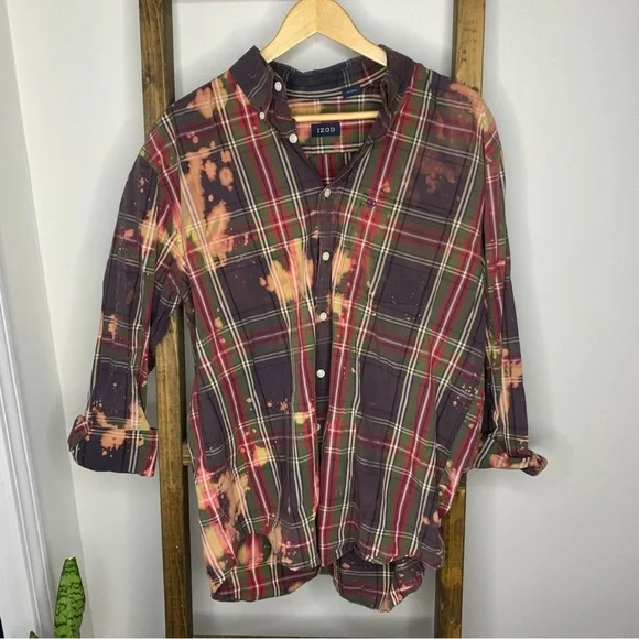 Izod Upcycled Star Wars Christmas Lack of Cheer Button Down - Picture 5 of 5